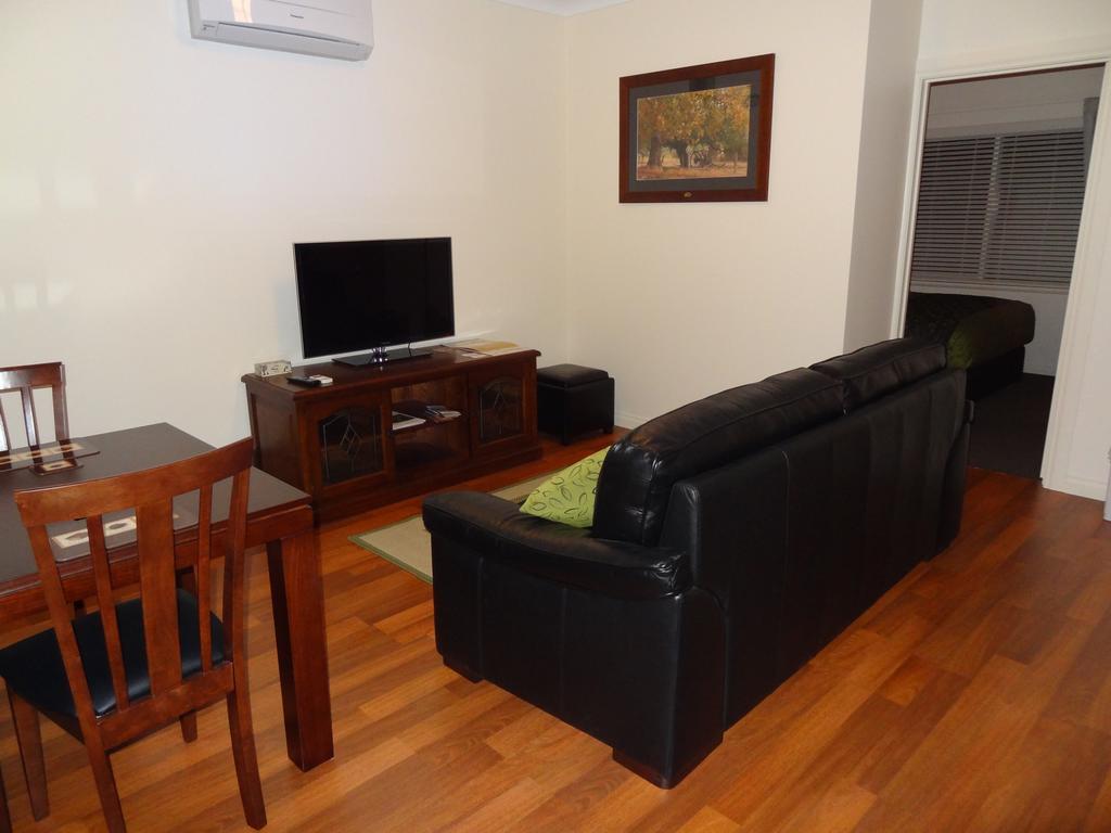 Hahndorf Oak Tree Cottages Ruang foto