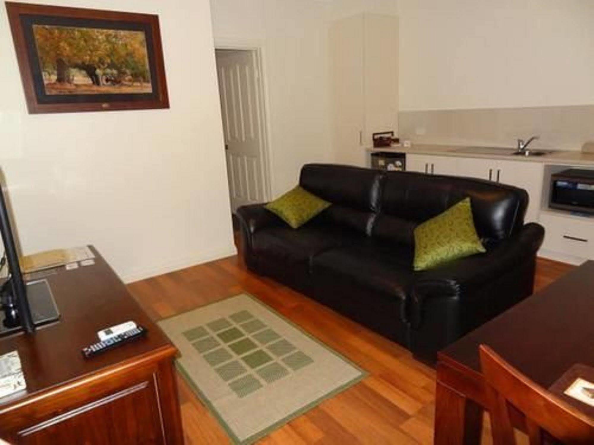 Hahndorf Oak Tree Cottages Bagian luar foto