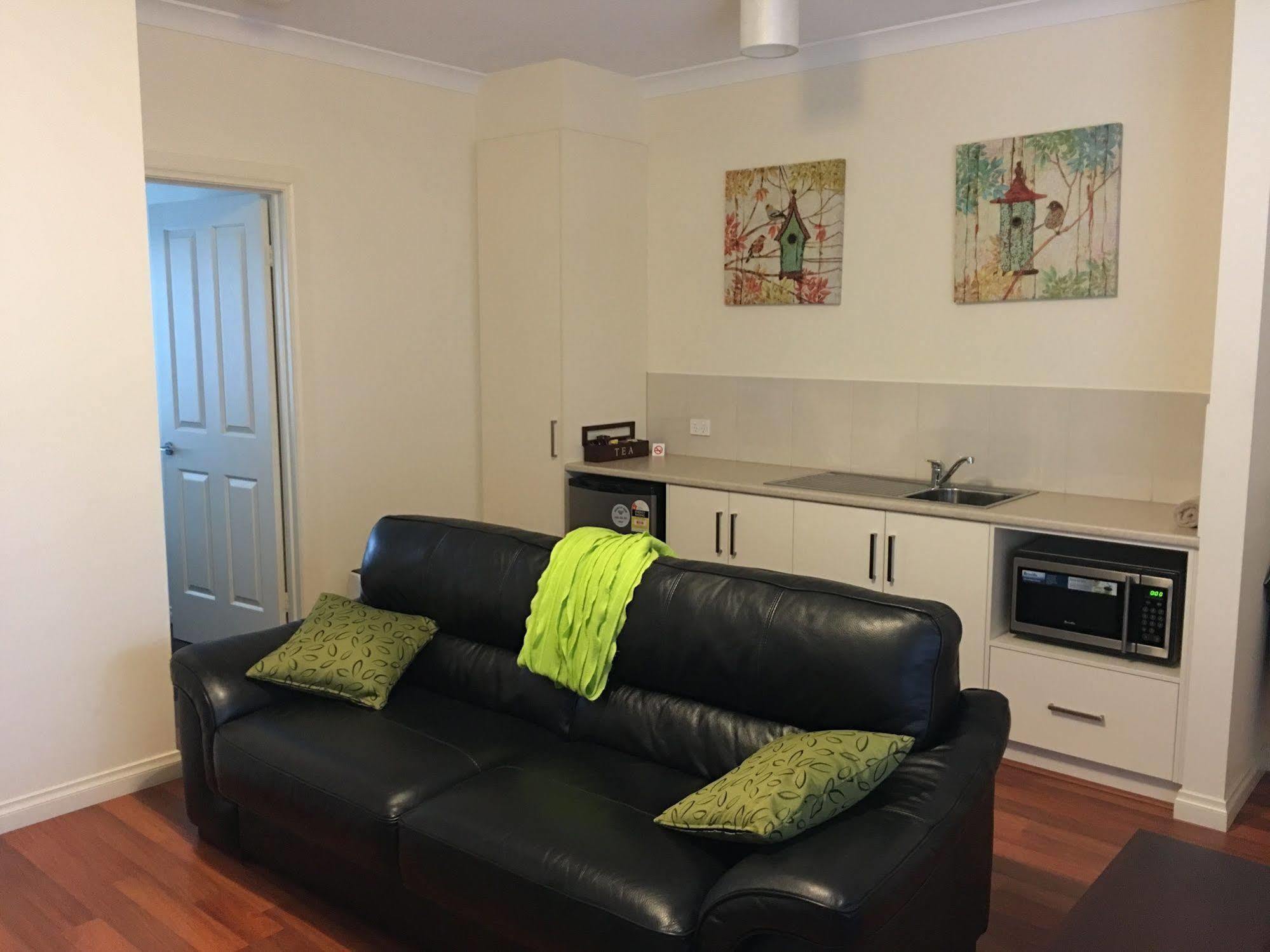 Hahndorf Oak Tree Cottages Bagian luar foto