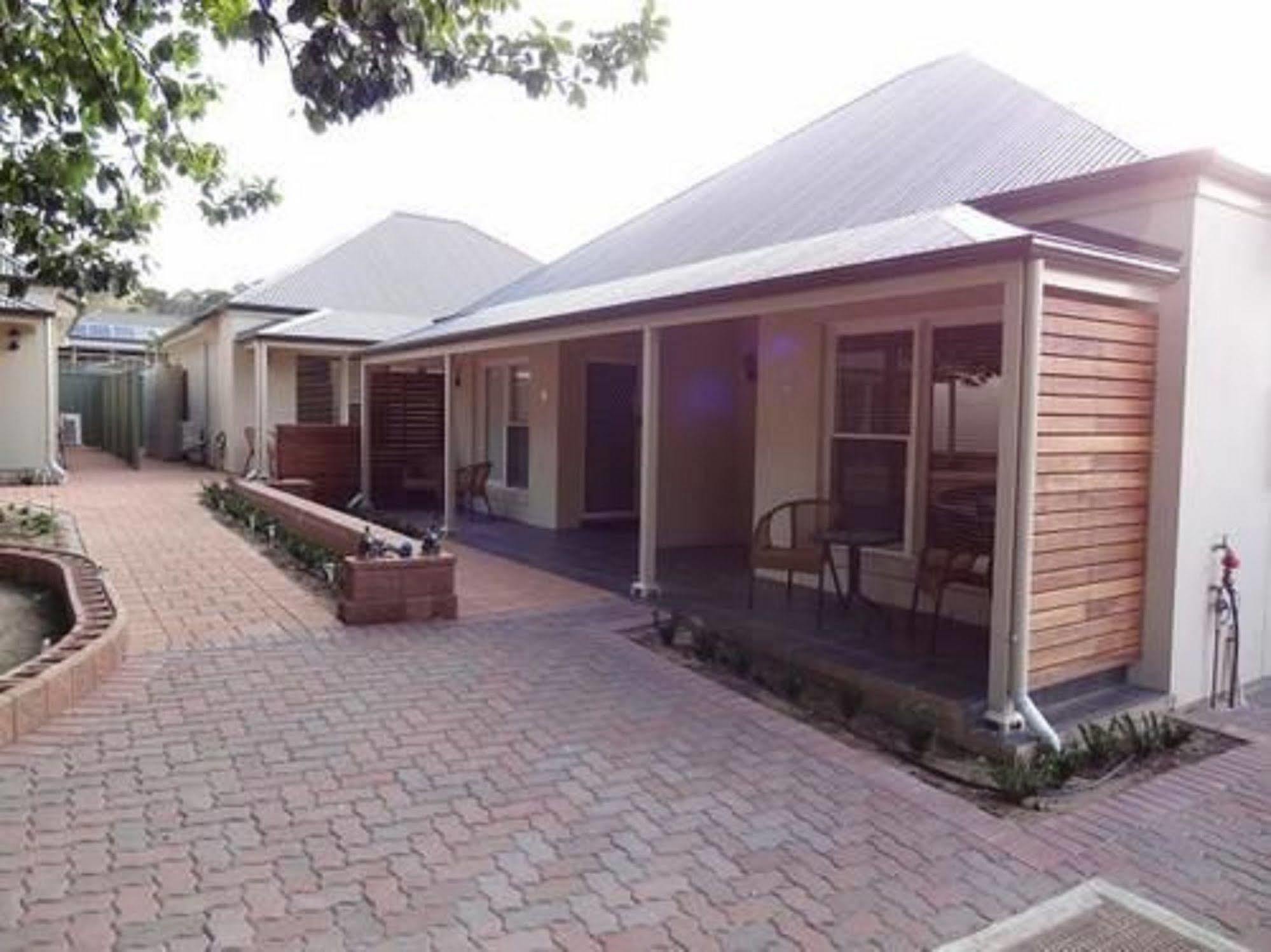 Hahndorf Oak Tree Cottages Bagian luar foto
